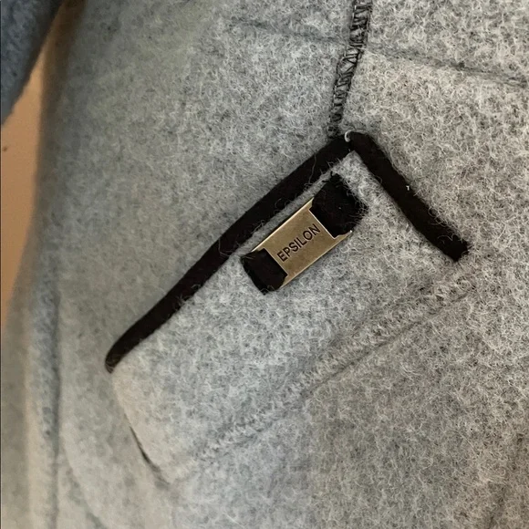 Gorgeous Blue Fur-Trimmed Puffer Coat - Picture 7 of 8